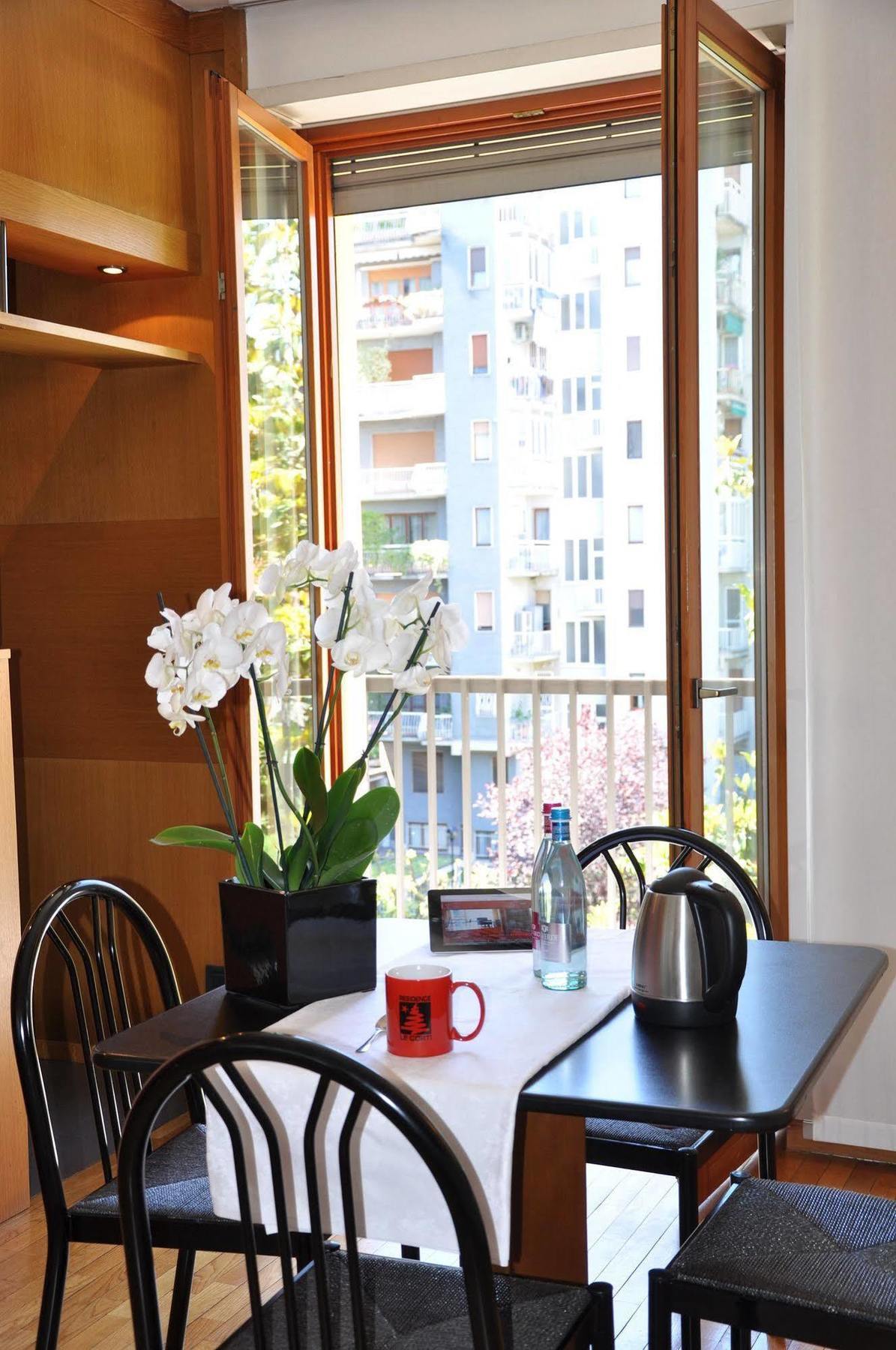 Residence Le Corti Milan Exterior photo