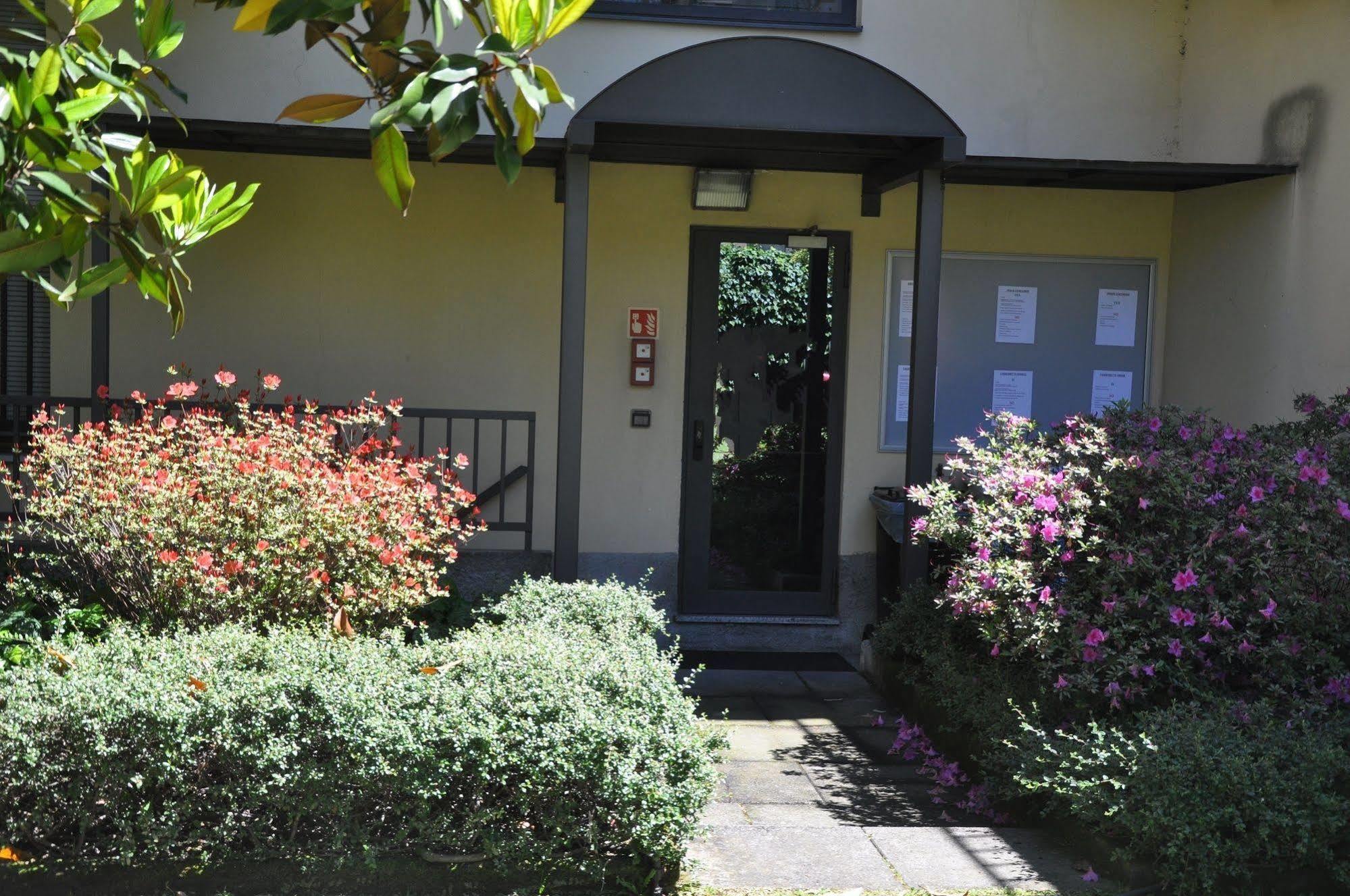 Residence Le Corti Milan Exterior photo